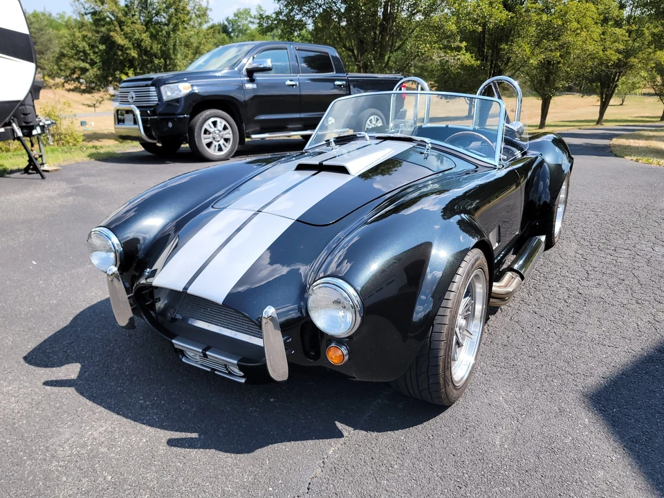 Shelby Cobra Replica - Image 2 of 31