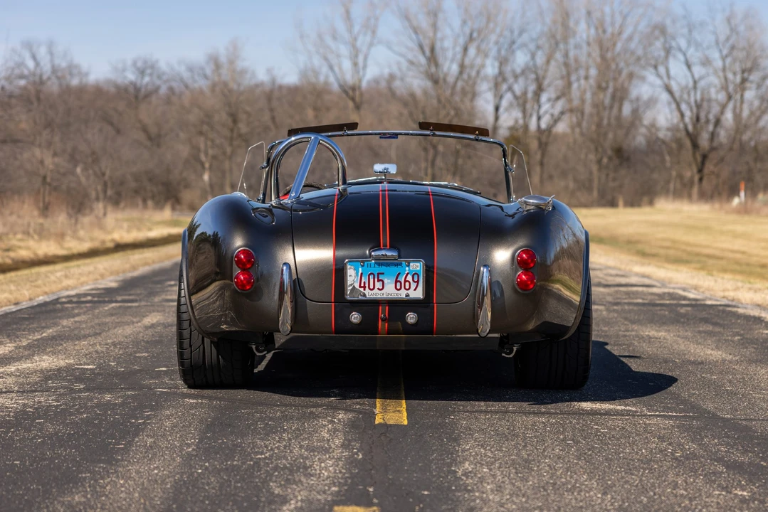 Shelby Cobra Replica - Image 11 of 31