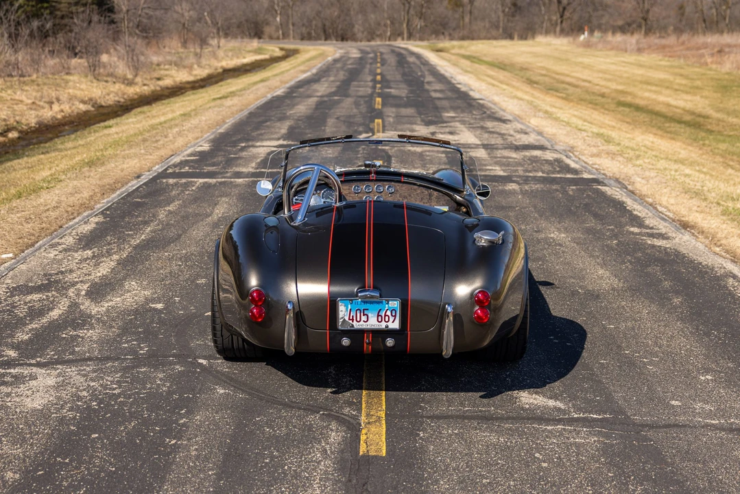 Shelby Cobra Replica - Image 12 of 31