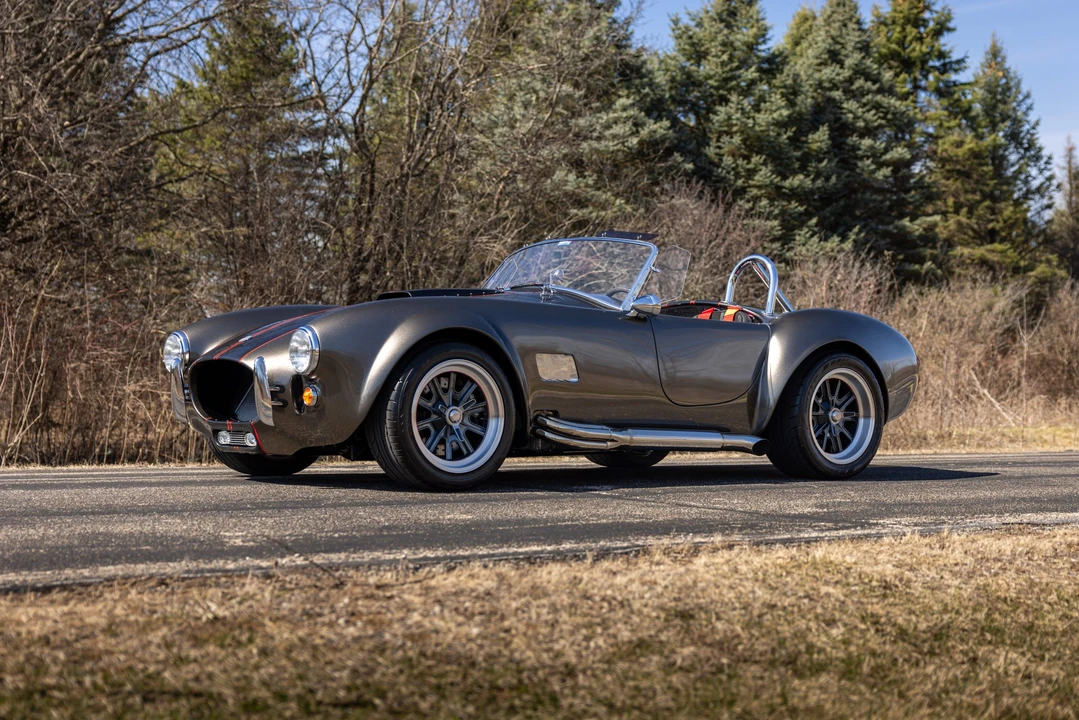 Shelby Cobra Replica - Image 18 of 31