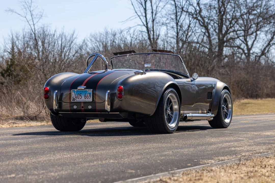 Shelby Cobra Replica - Image 23 of 31