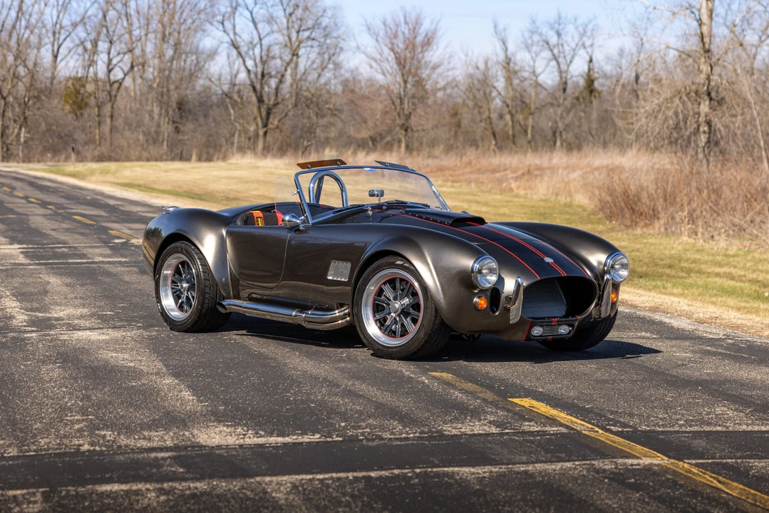 Shelby Cobra Replica - Image 4 of 31