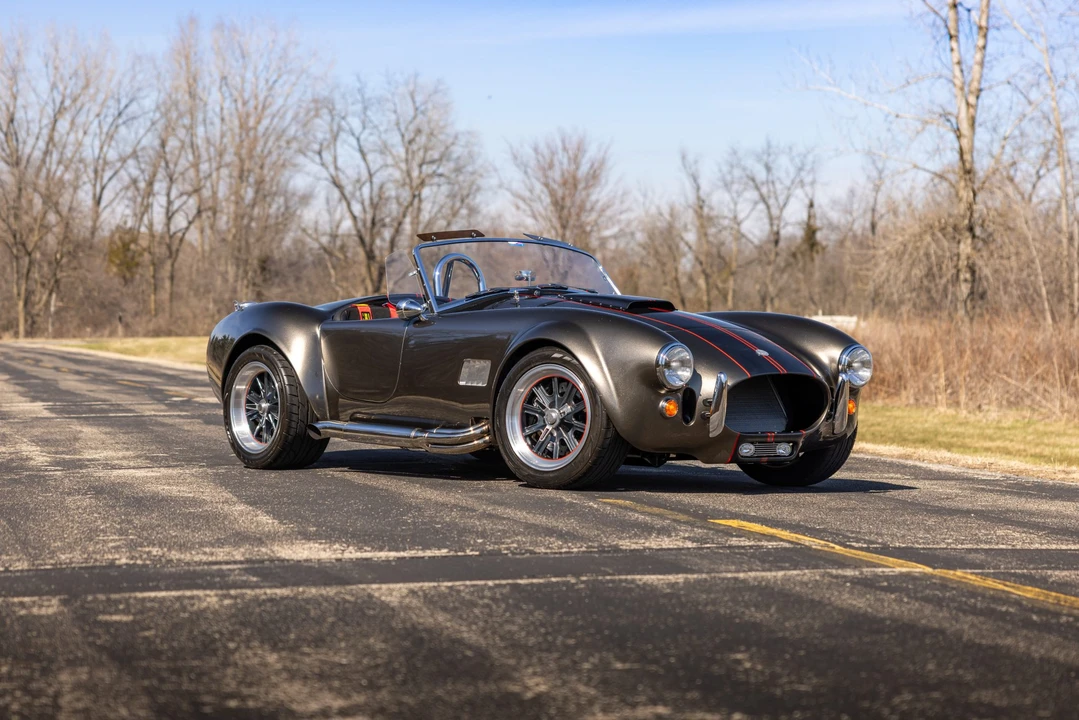 Shelby Cobra Replica - Image 5 of 31