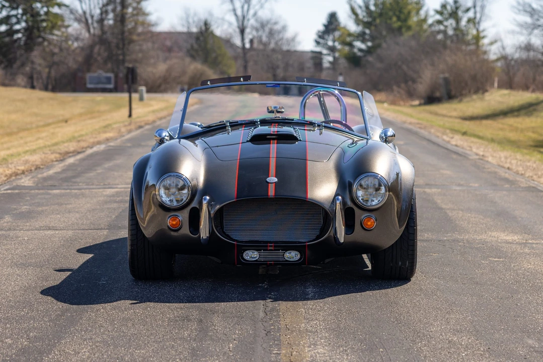 Shelby Cobra Replica - Image 6 of 31