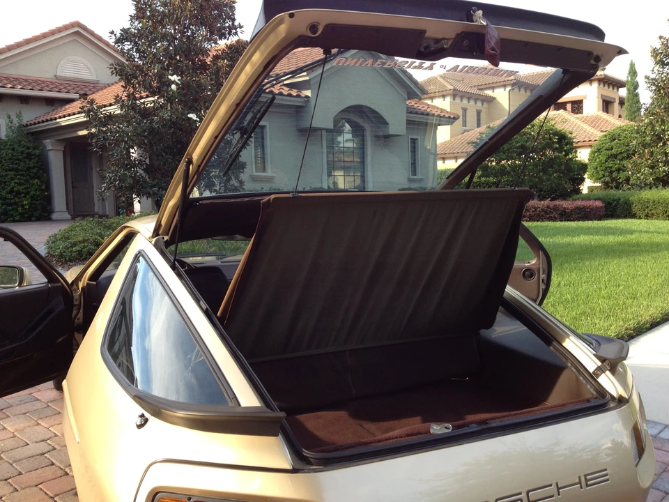 1983 Porsche 928 S - Image 29 of 31
