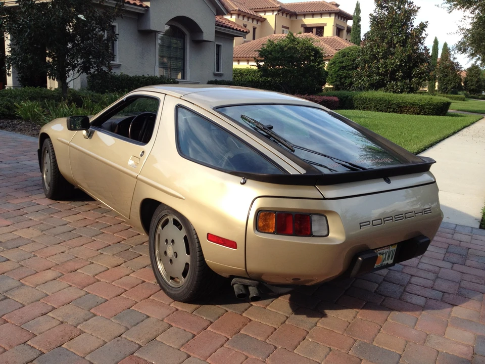 1983 Porsche 928 S - Image 2 of 31
