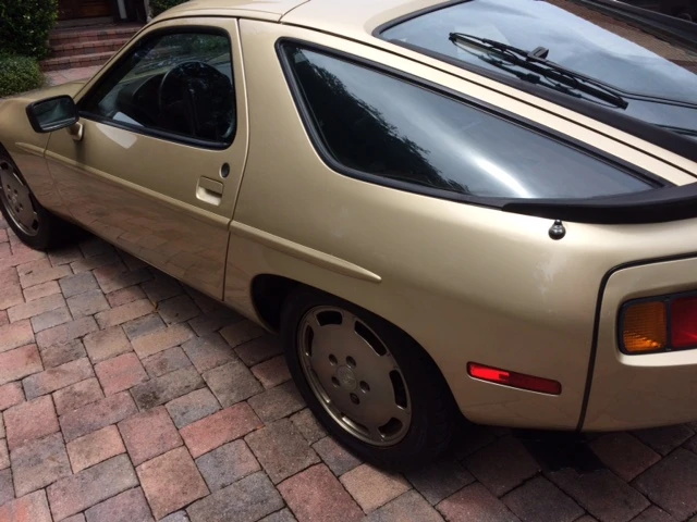 1983 Porsche 928 S - Image 9 of 31