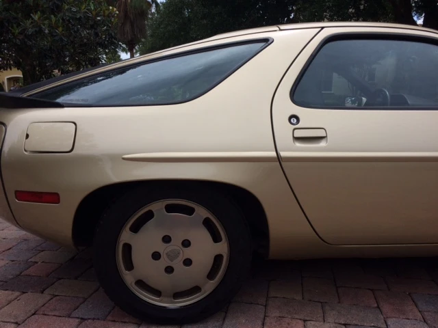 1983 Porsche 928 S - Image 12 of 31