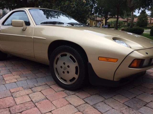 1983 Porsche 928 S - Image 14 of 31