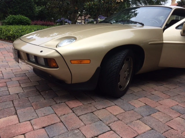 1983 Porsche 928 S - Image 7 of 31