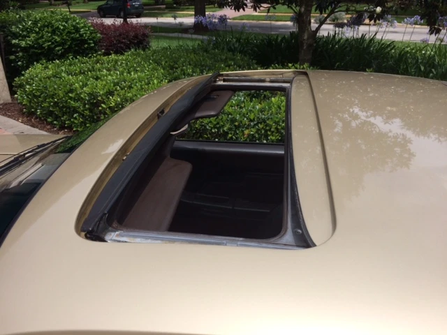 1983 Porsche 928 S - Image 18 of 31