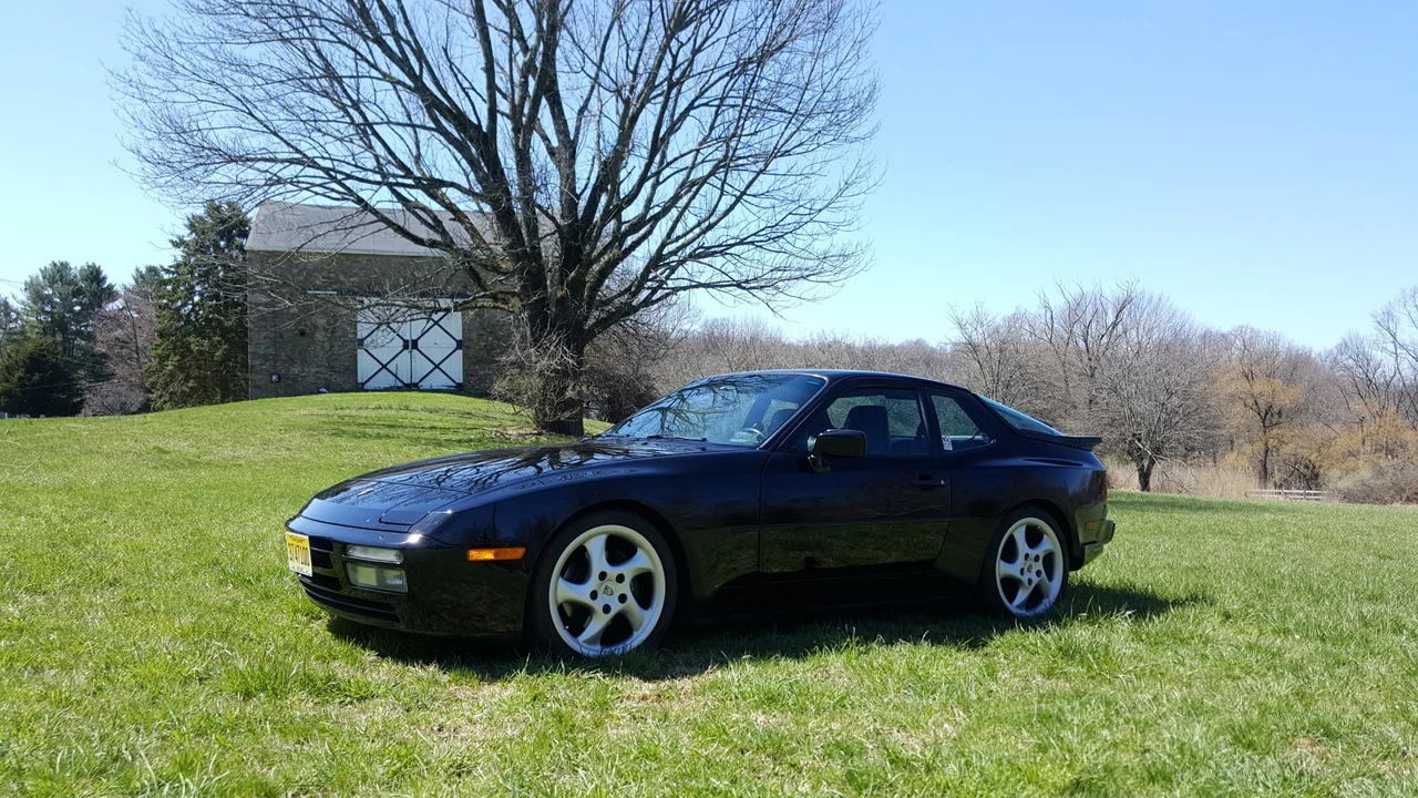 1989 Porsche 944 Turbo - Image 2 of 31