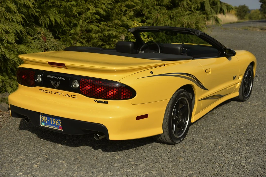 2002 Pontiac Firebird Trans Am 4th Gen - Image 14 of 31