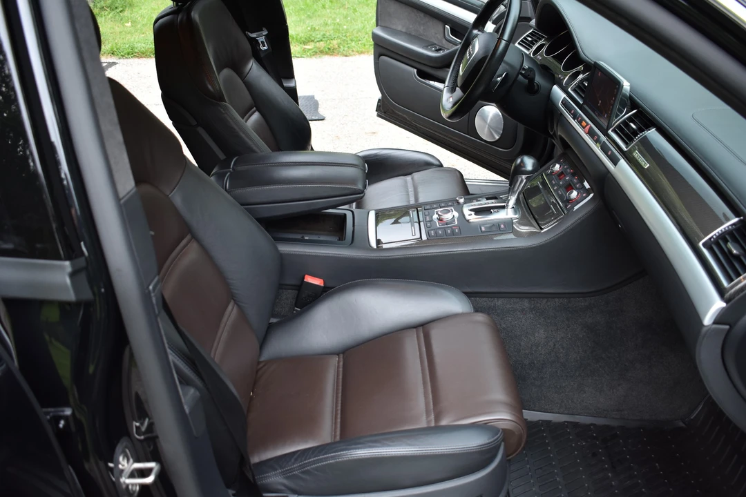 2007 Audi D3 S8 - Image 24 of 31