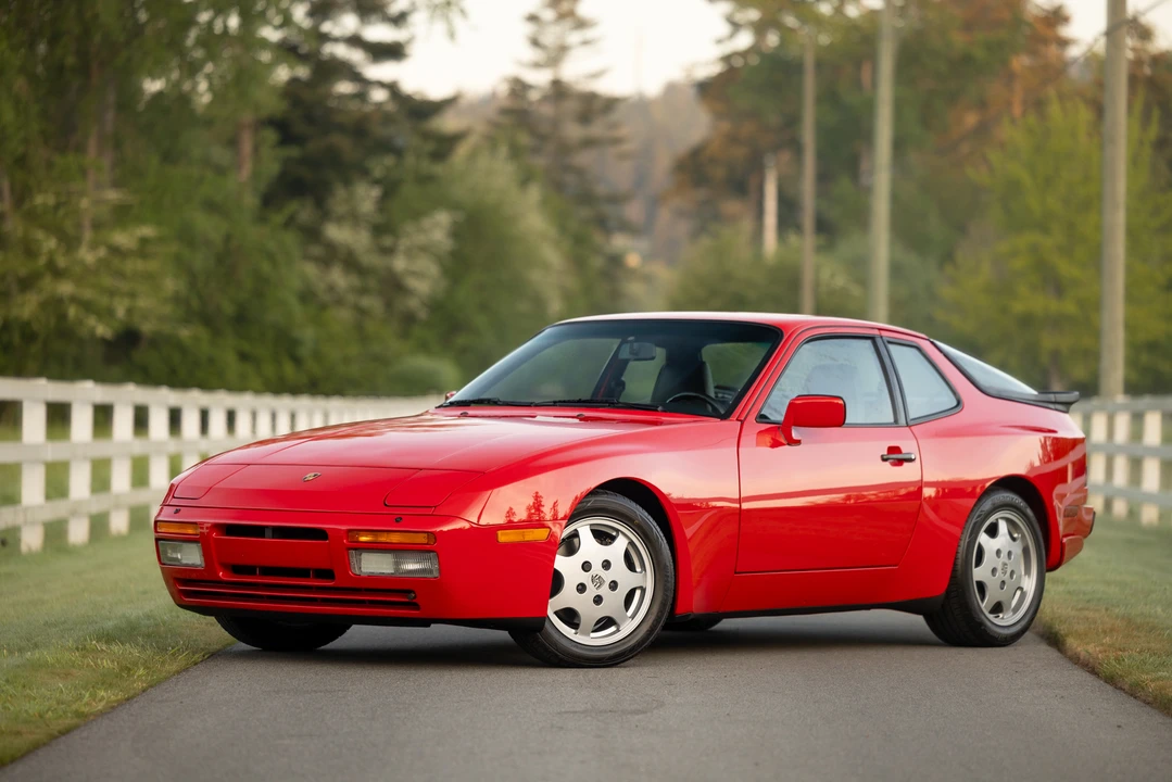 1989 Porsche 944 S2 - Image 3 of 31