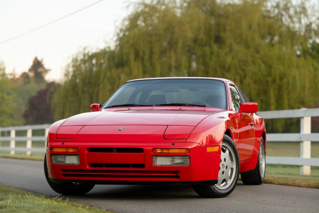 1989 Porsche 944 S2 - Image 10 of 31