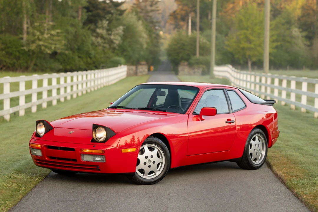 1989 Porsche 944 S2 - Image 2 of 31