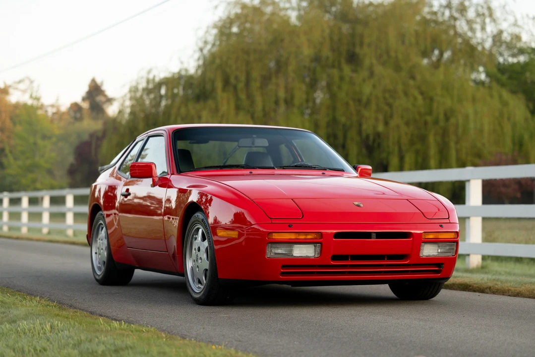 1989 Porsche 944 S2 - Image 14 of 31