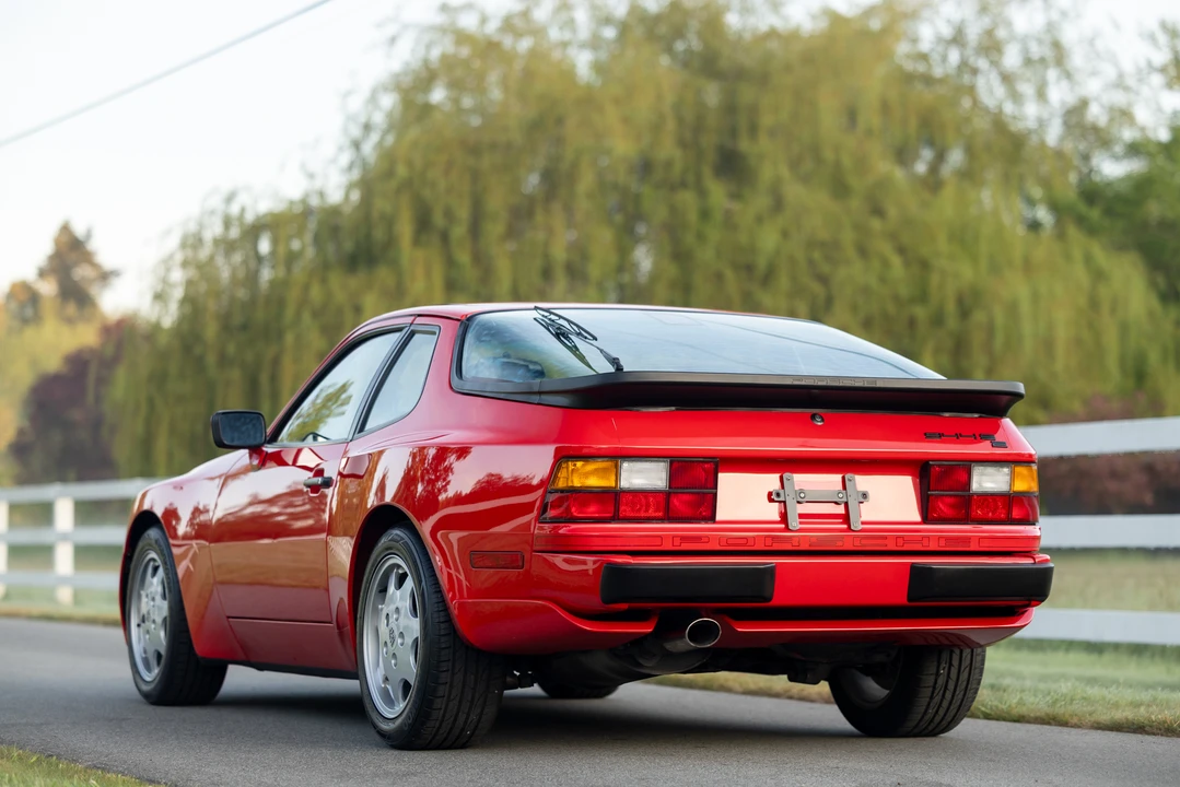 1989 Porsche 944 S2 - Image 25 of 31