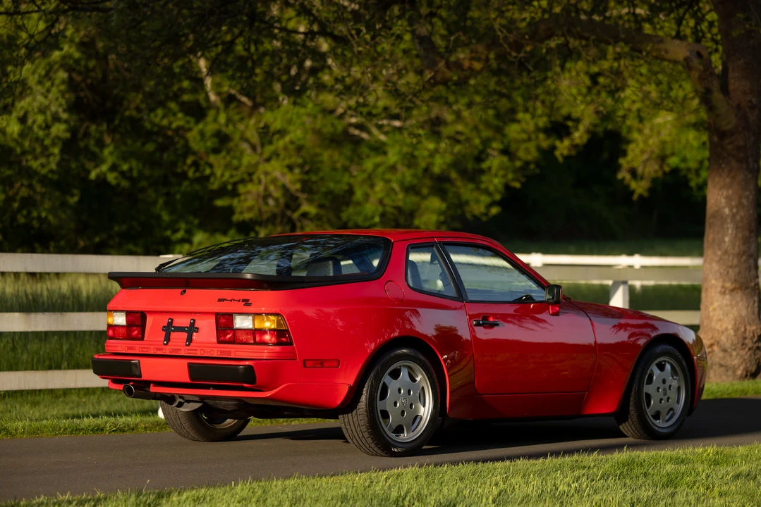 1989 Porsche 944 S2 - Image 19 of 31