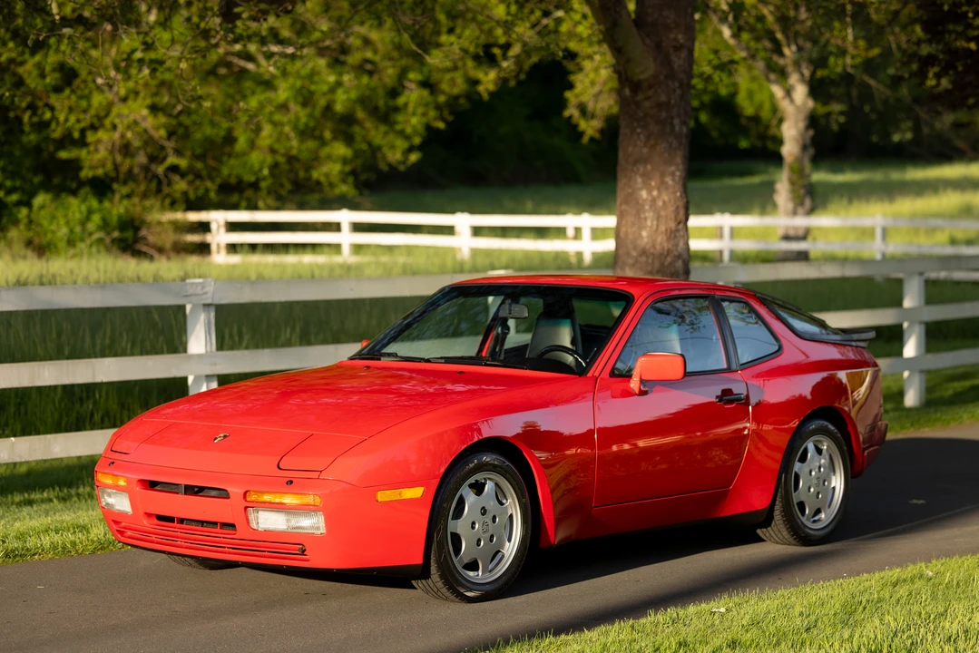 1989 Porsche 944 S2 - Image 7 of 31