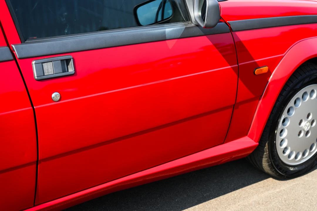 1990 Alfa Romeo 75/Milano - Image 28 of 31