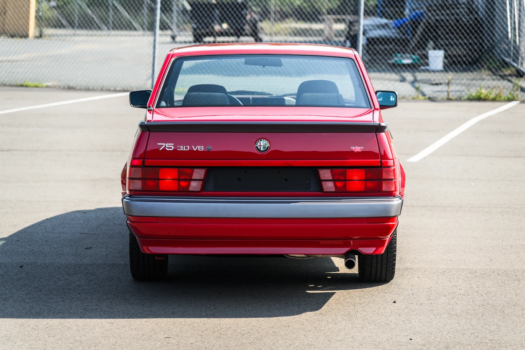 1990 Alfa Romeo 75/Milano - Image 8 of 31