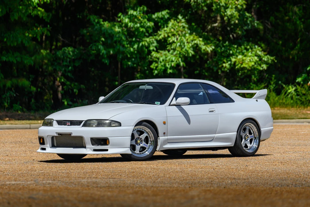 1996 Nissan R33 Skyline GT-R 9th Gen - Image 11 of 31