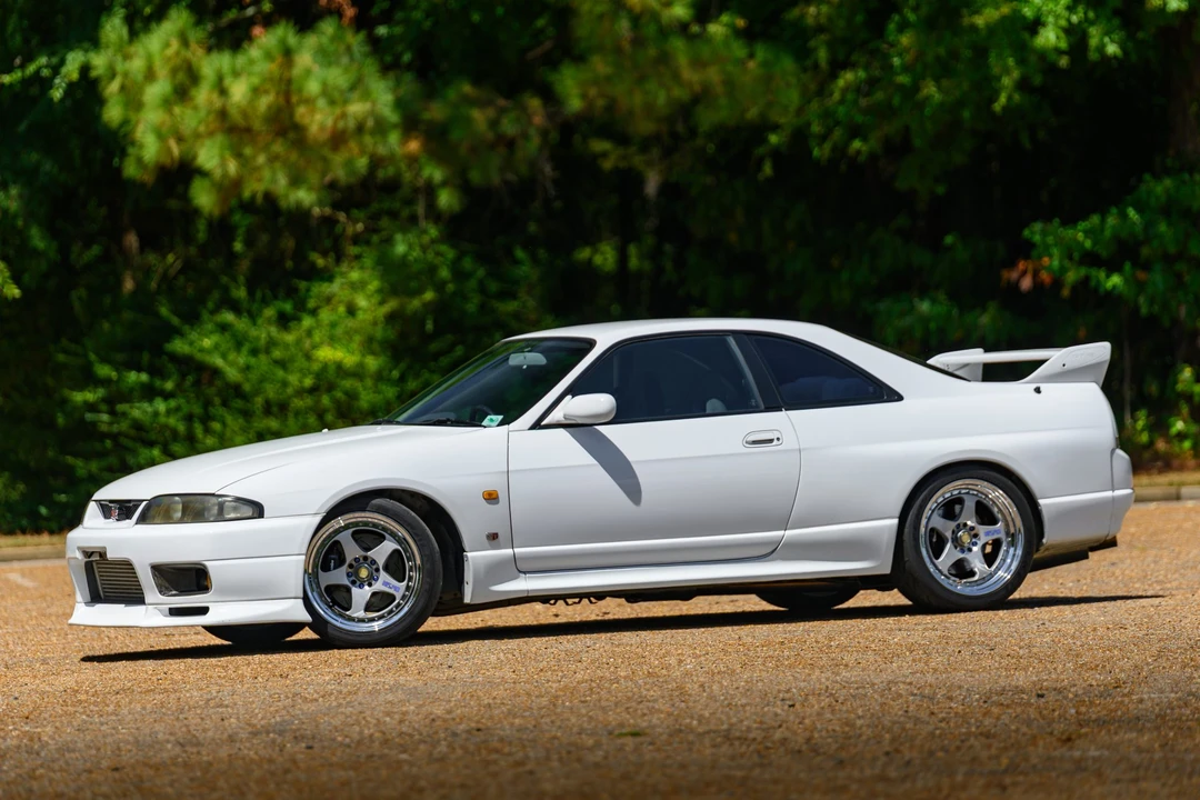 1996 Nissan R33 Skyline GT-R 9th Gen - Image 16 of 31