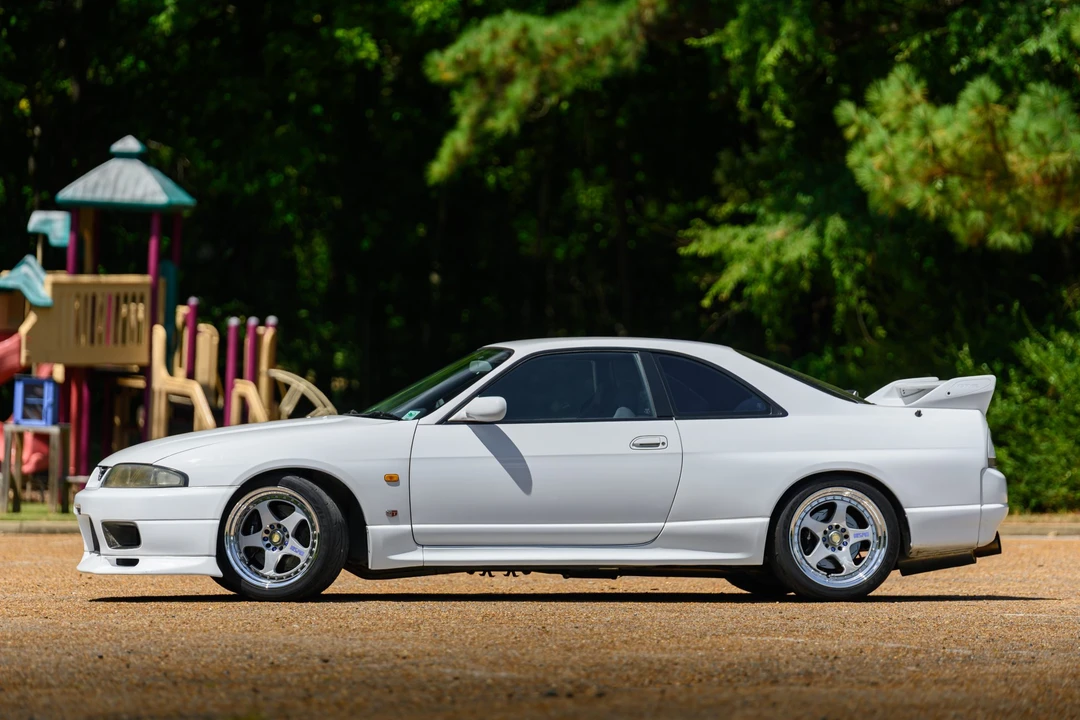 1996 Nissan R33 Skyline GT-R 9th Gen - Image 18 of 31