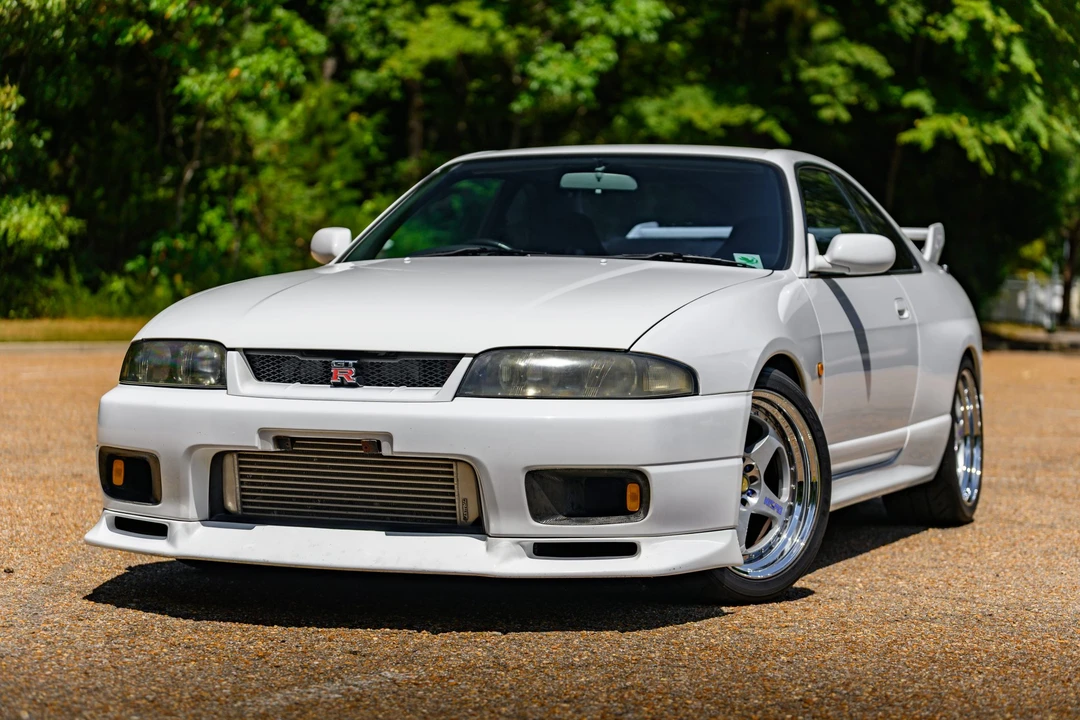 1996 Nissan R33 Skyline GT-R 9th Gen - Image 2 of 31