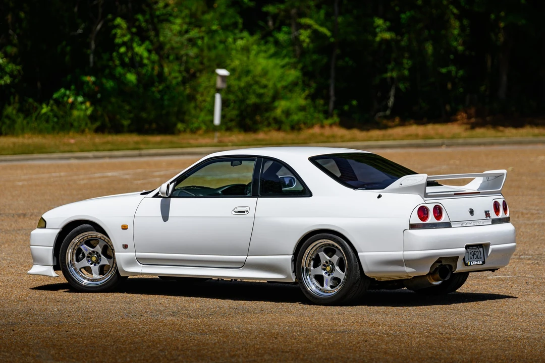 1996 Nissan R33 Skyline GT-R 9th Gen - Image 24 of 31