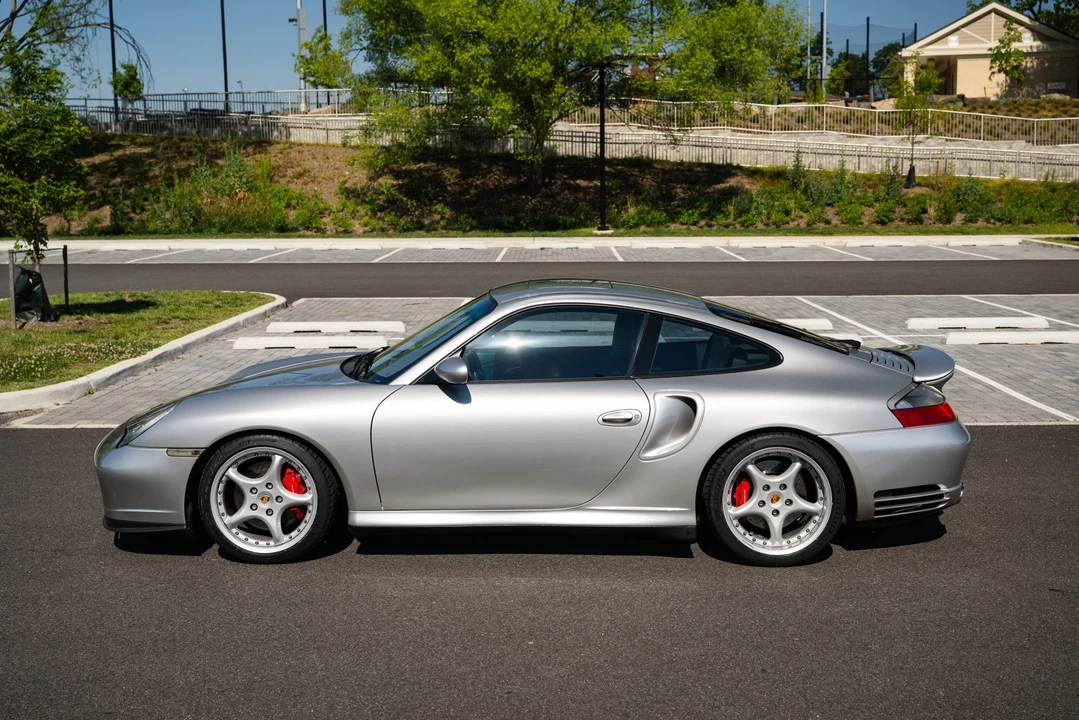 2003 Porsche 996 Turbo - Image 12 of 31