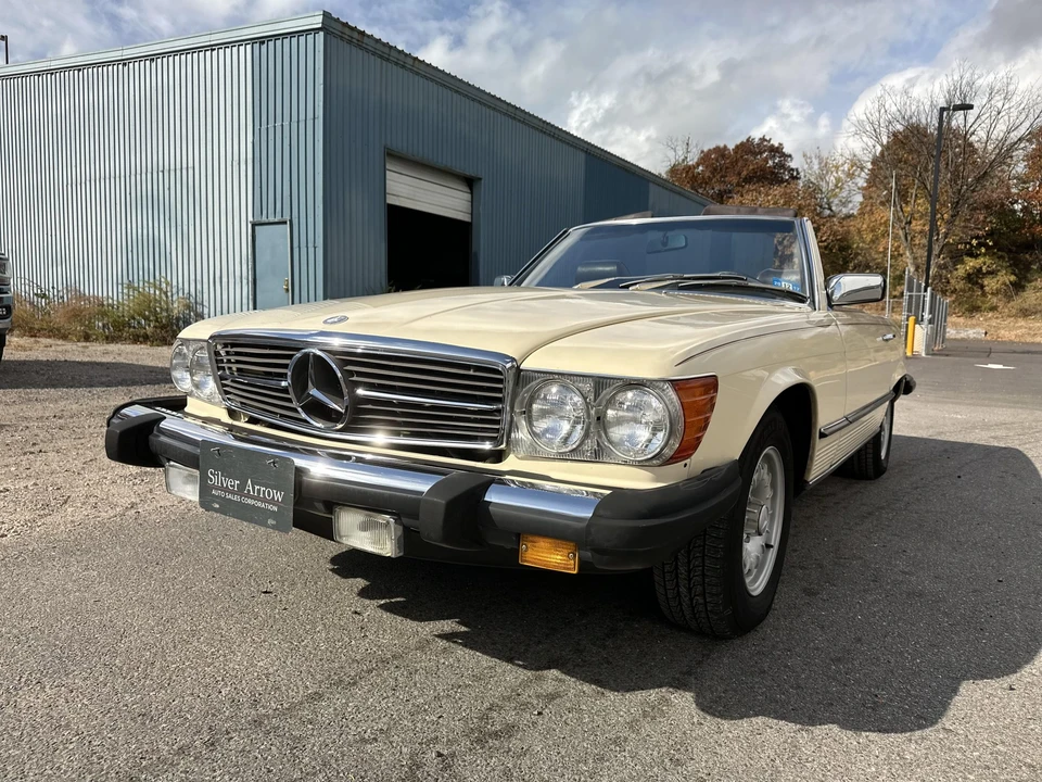 1982 Mercedes-Benz R107 SL-Class - Image 2 of 31