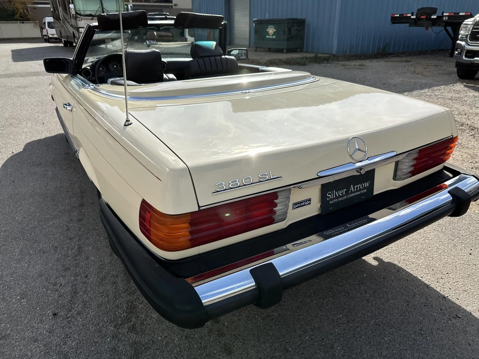 1982 Mercedes-Benz R107 SL-Class - Image 8 of 31