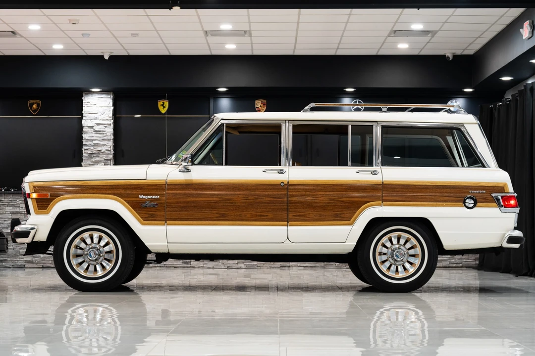 1983 Jeep SJ Wagoneer - Image 24 of 31