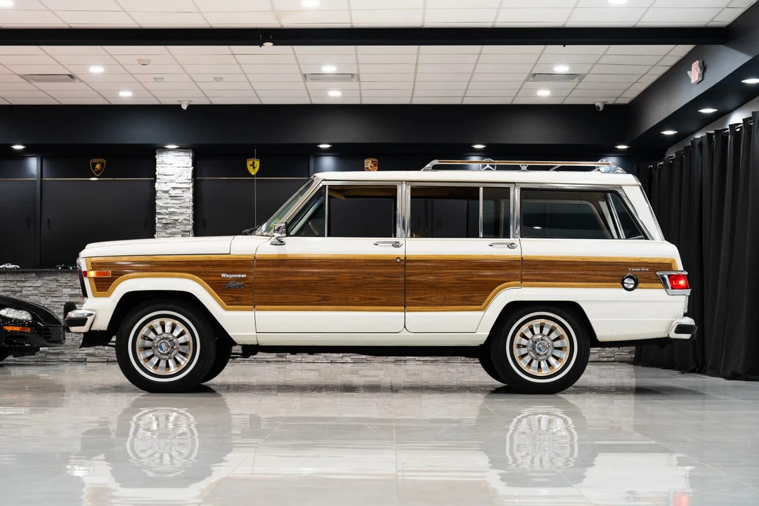1983 Jeep SJ Wagoneer - Image 23 of 31