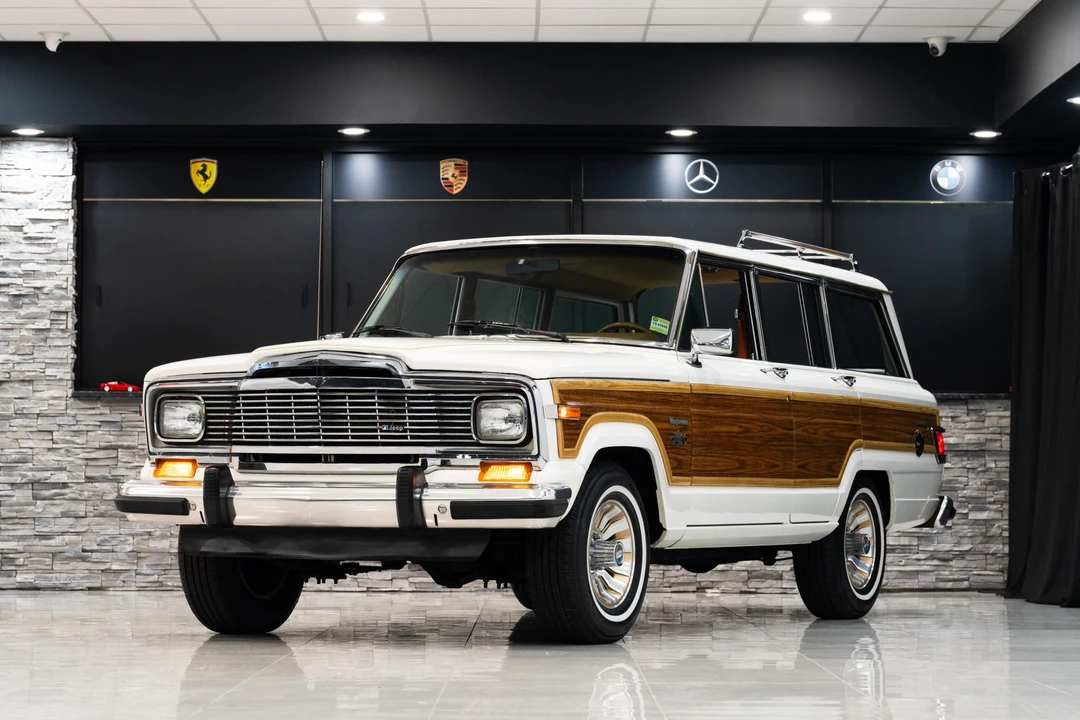 1983 Jeep SJ Wagoneer - Image 19 of 31