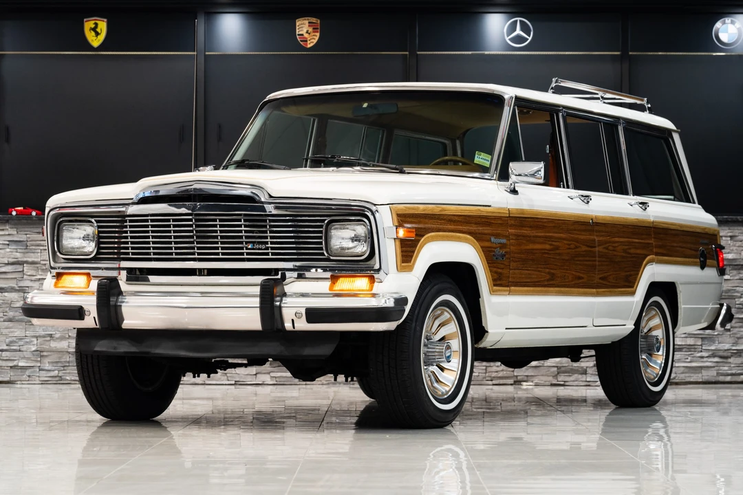 1983 Jeep SJ Wagoneer - Image 18 of 31