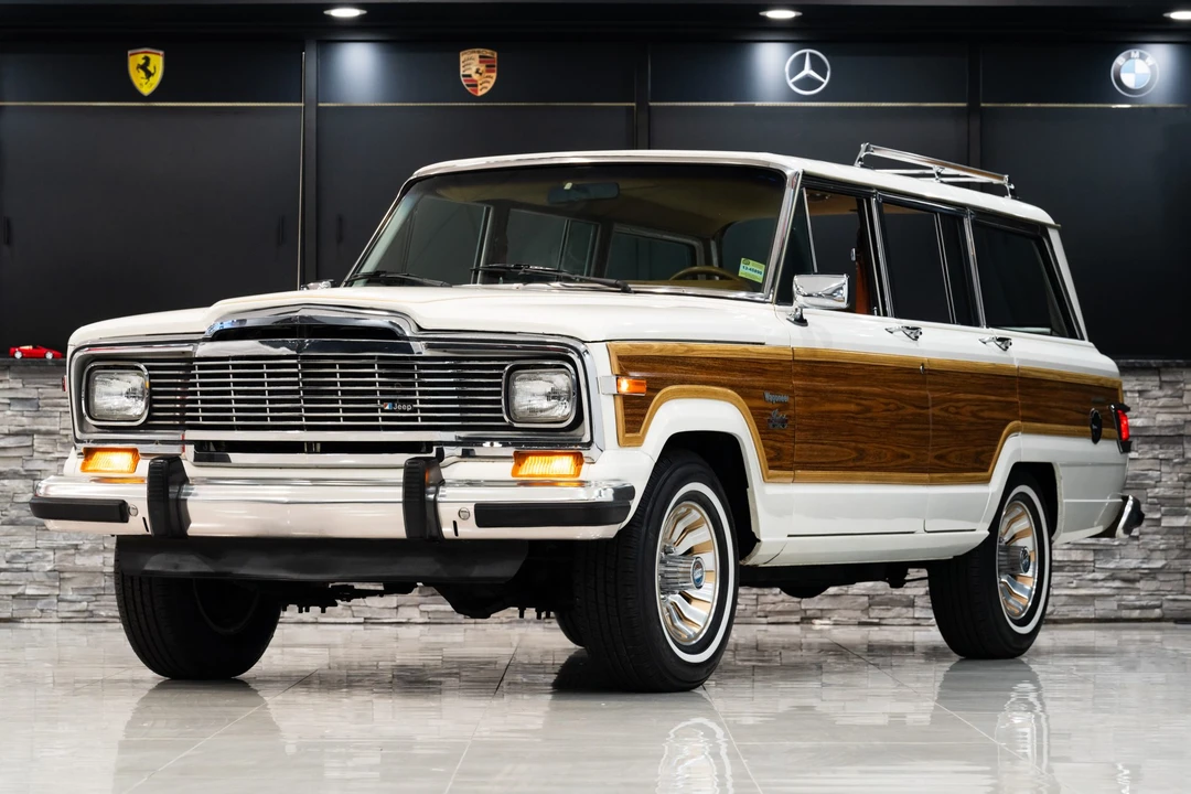 1983 Jeep SJ Wagoneer - Image 17 of 31