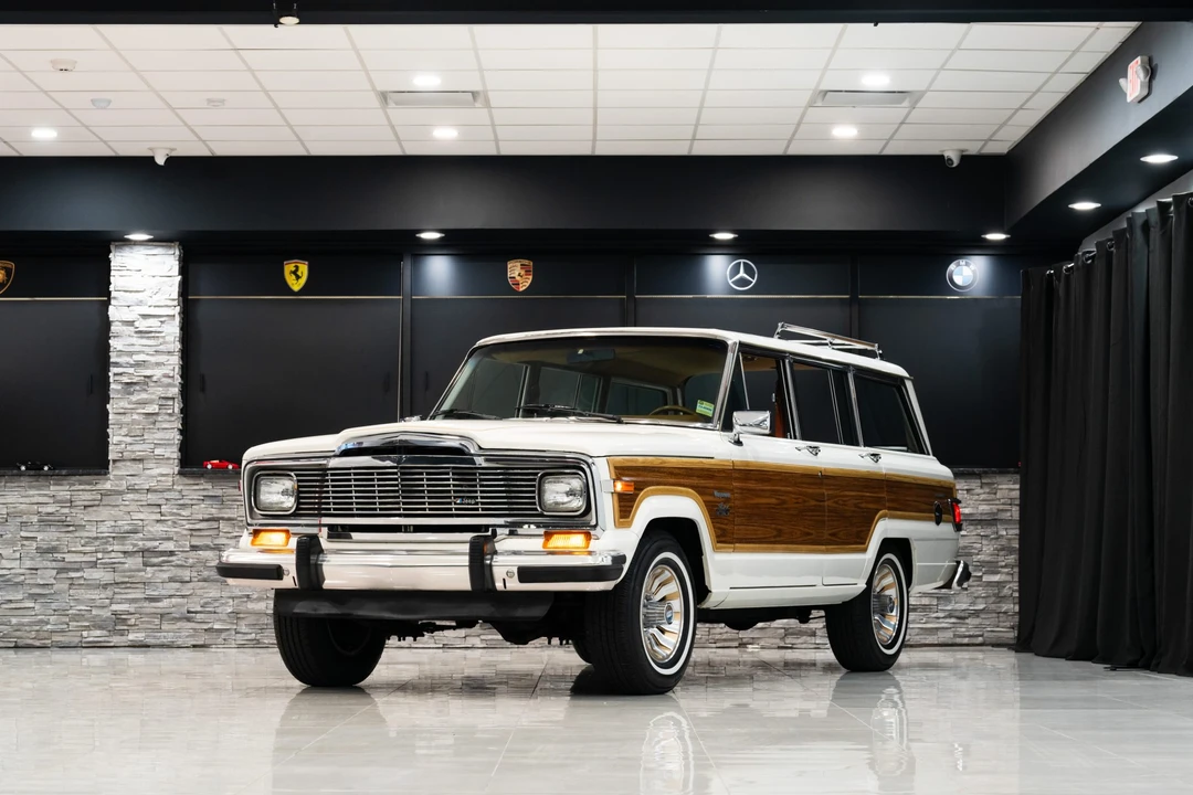 1983 Jeep SJ Wagoneer - Image 20 of 31