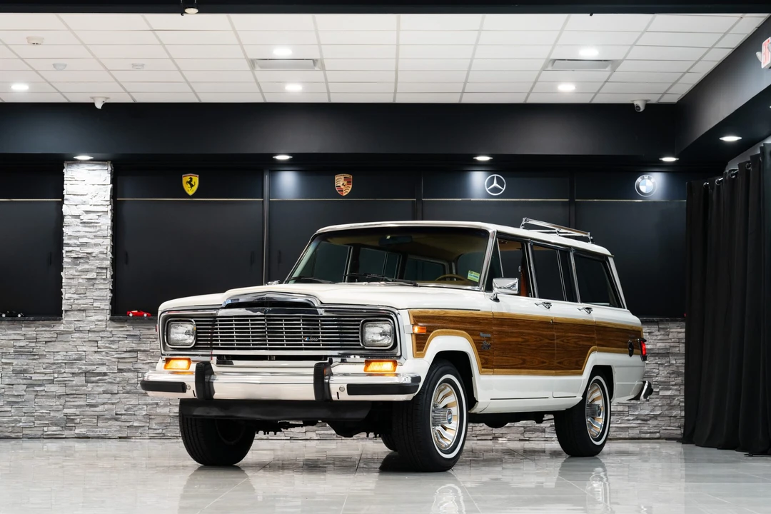1983 Jeep SJ Wagoneer - Image 5 of 31
