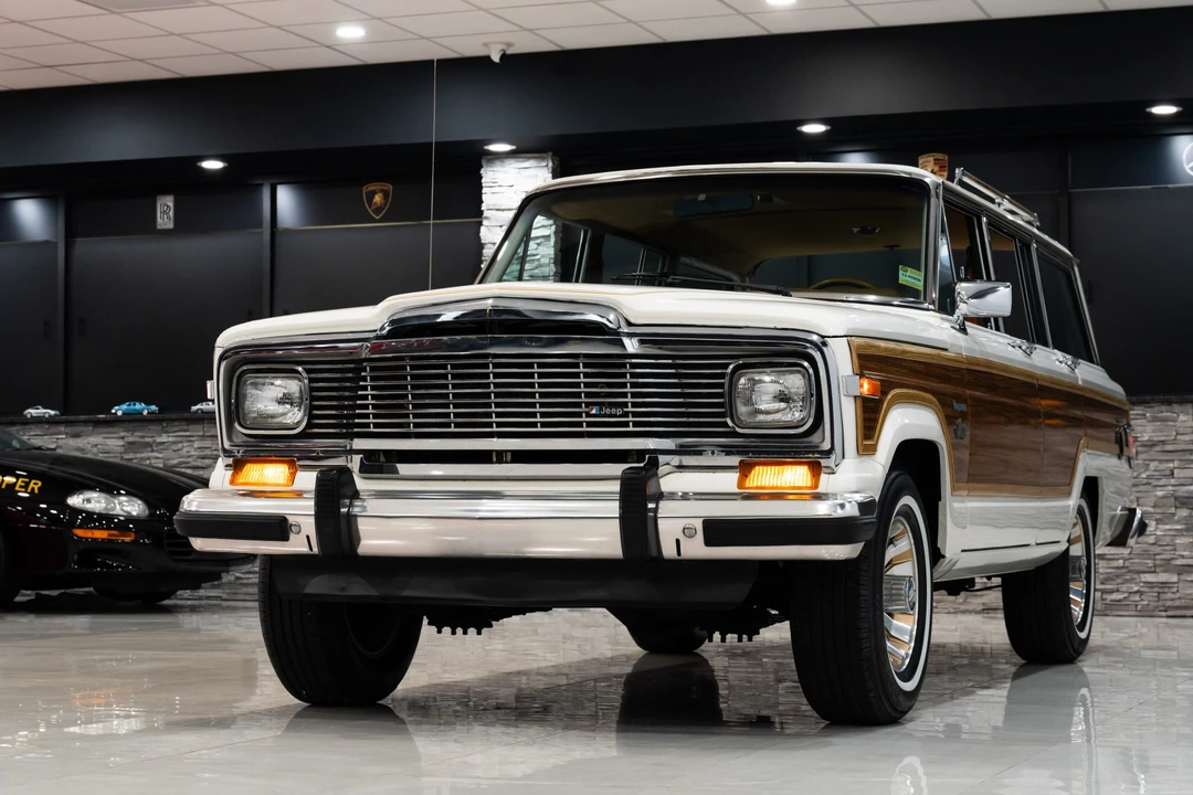 1983 Jeep SJ Wagoneer - Image 11 of 31