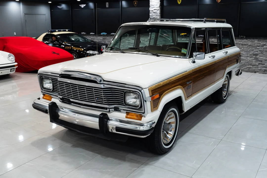 1983 Jeep SJ Wagoneer - Image 13 of 31
