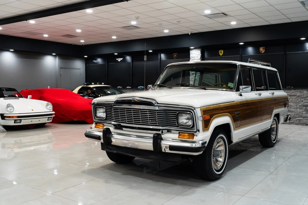 1983 Jeep SJ Wagoneer - Image 4 of 31