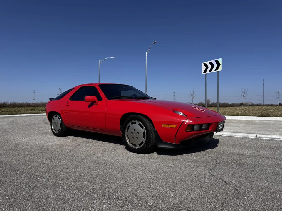 1983 Porsche 928 S - Image 27 of 31