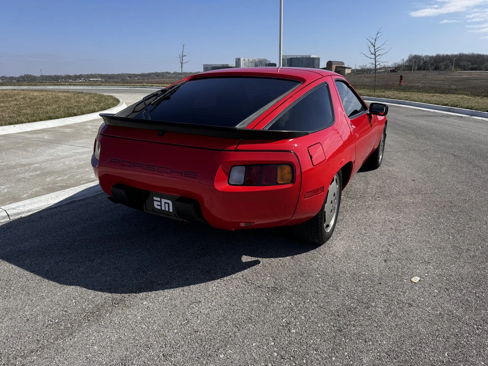 1983 Porsche 928 S - Image 17 of 31