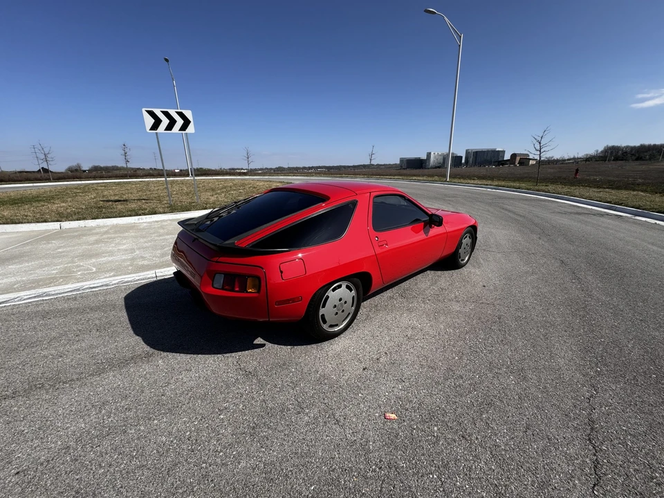1983 Porsche 928 S - Image 19 of 31