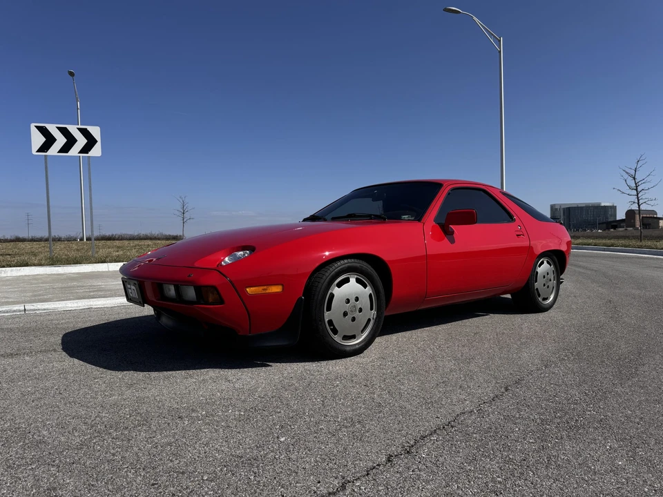 1983 Porsche 928 S - Image 9 of 31