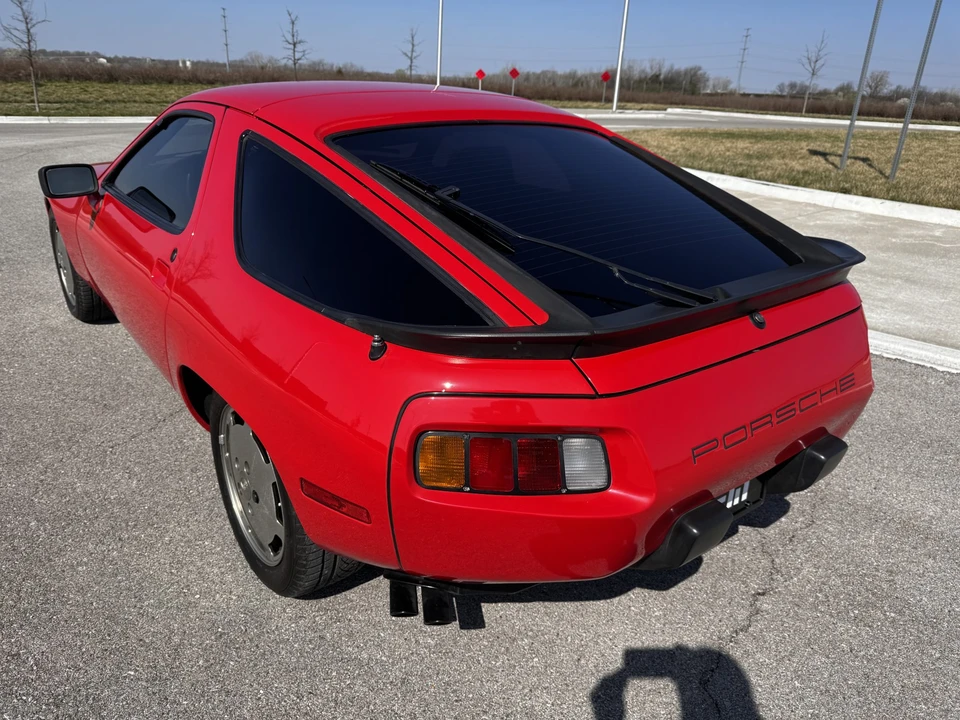 1983 Porsche 928 S - Image 10 of 31